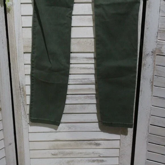 Cabi The Quest Skinny Ankle Olive Green pants (812) - Picture 6 of 10